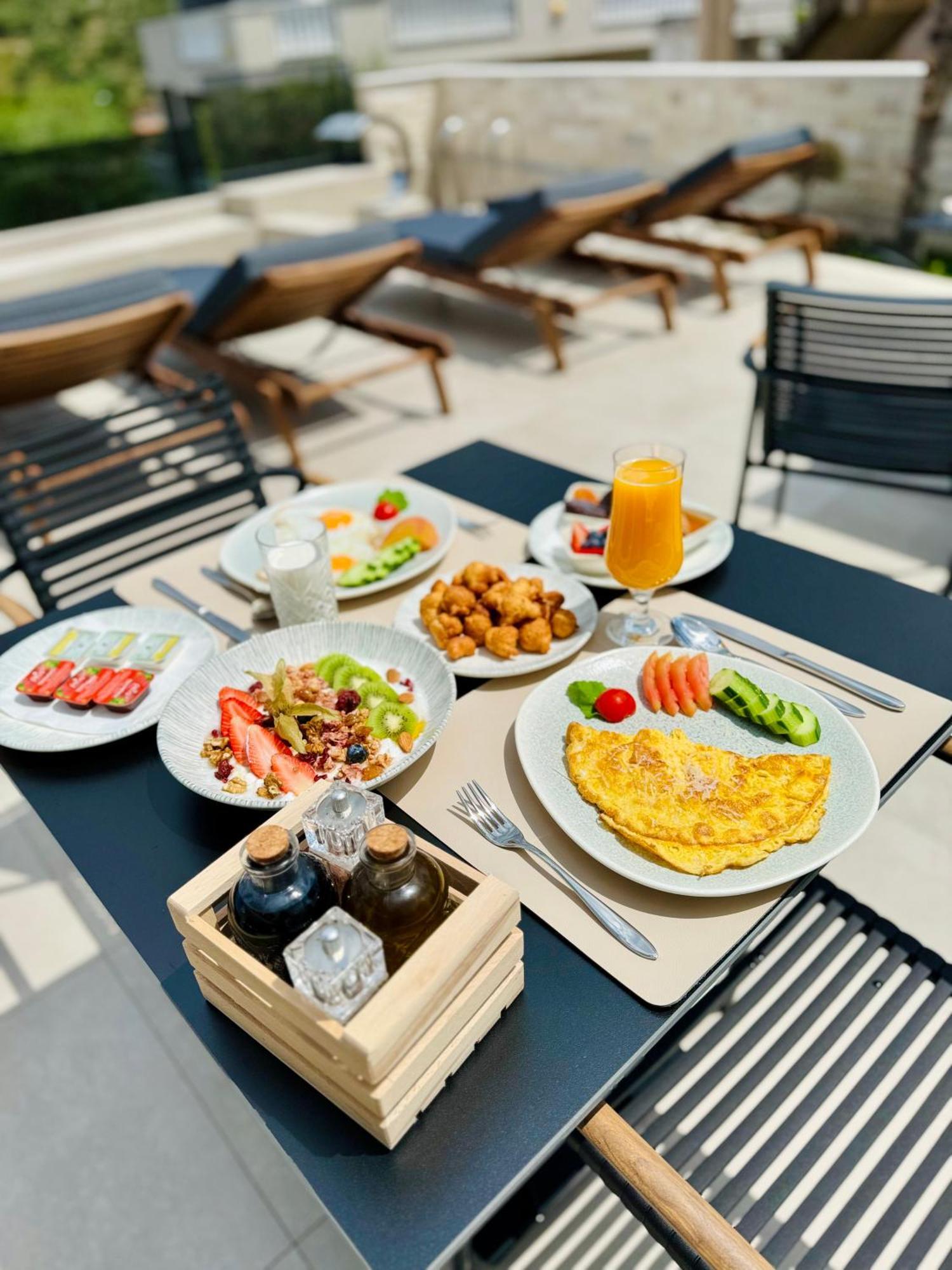 Ionian'S Breeze Hotel Ksamil Esterno foto
