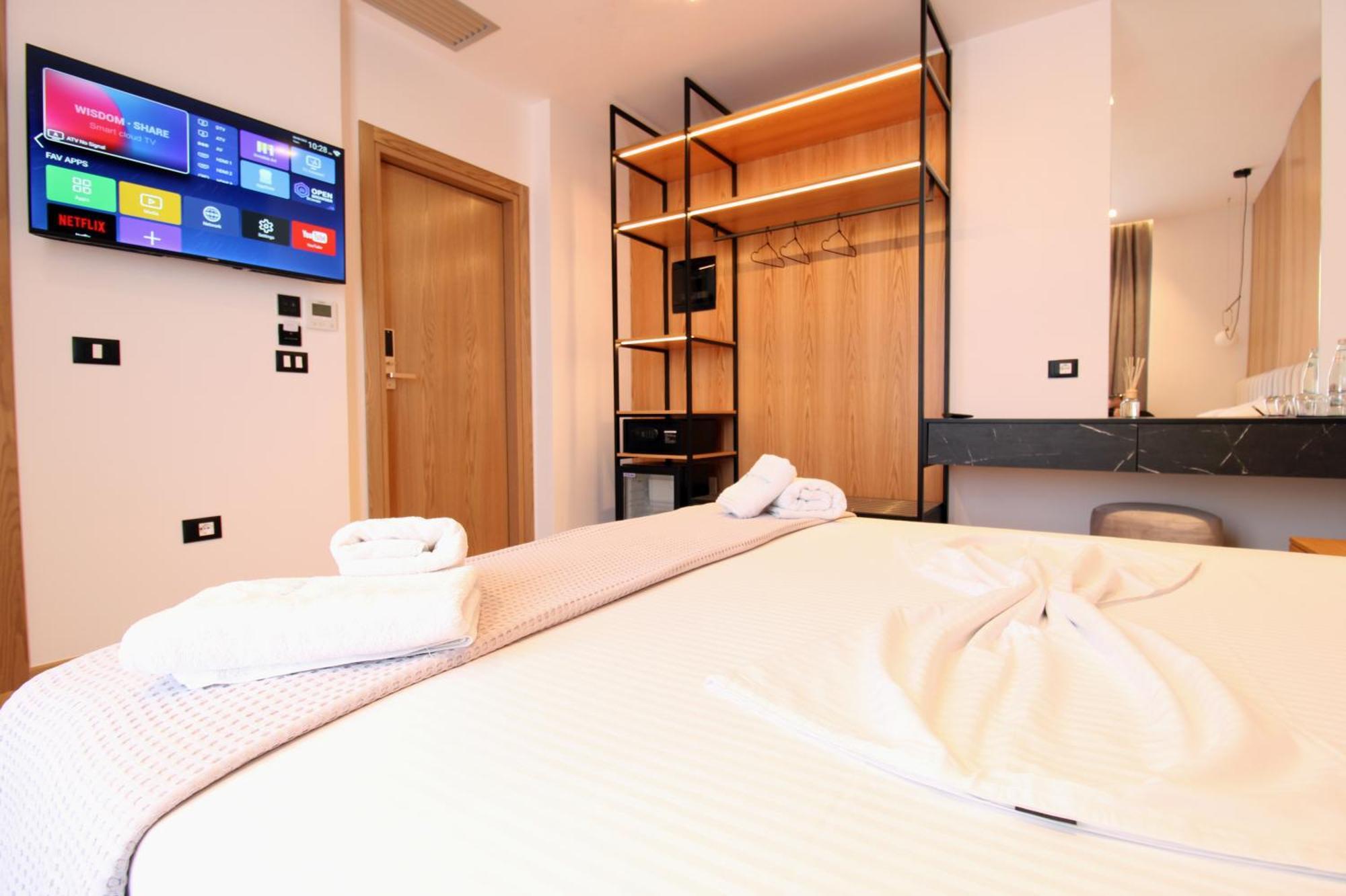 Ionian'S Breeze Hotel Ksamil Esterno foto